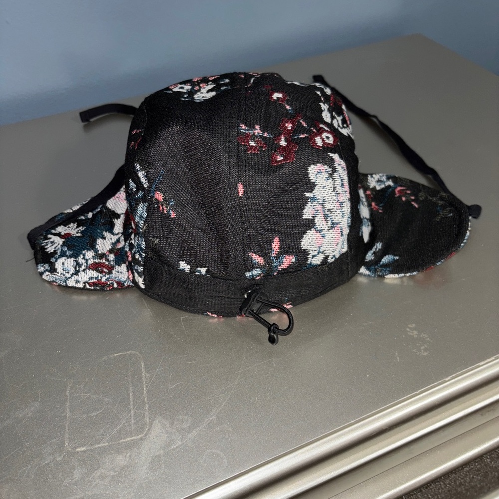Kith Ear Flap Hat - Picture 3 of 5